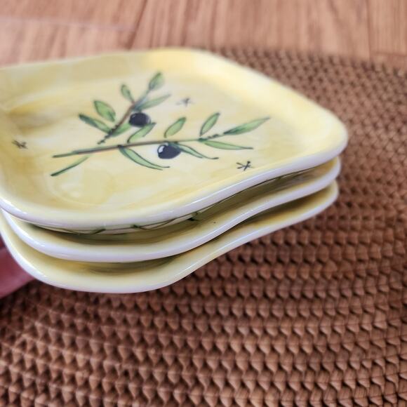 Julia Junkin 5" set of 3 yellow with black olive & branch print appetizer plates - Picture 7 of 8